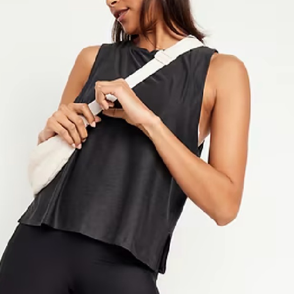 Old Navy CloudMotion Tank Top - Picture 1 of 3
